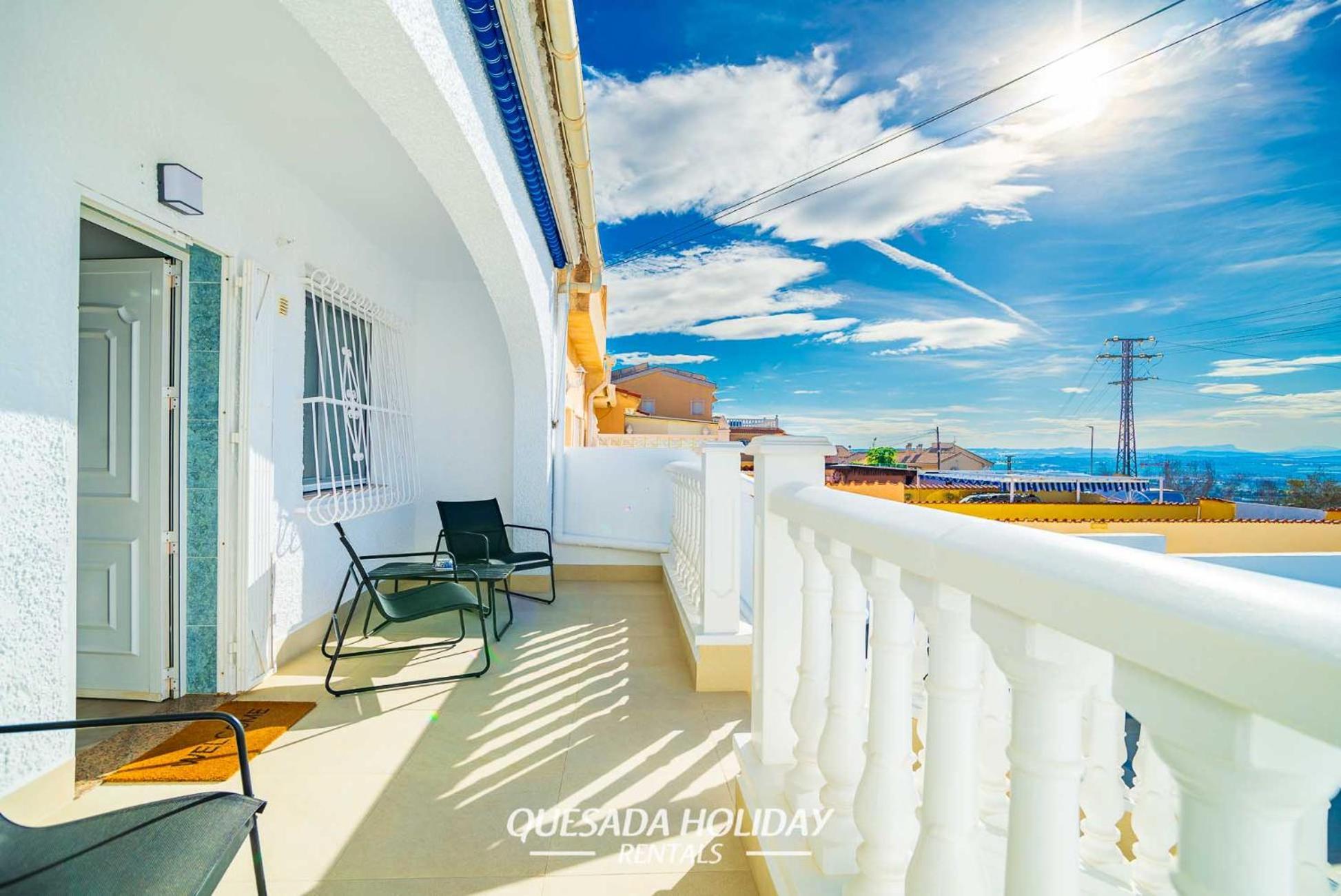 Semi-detached Costa Balear Private Pool & Views Villa Ciudad Quesada